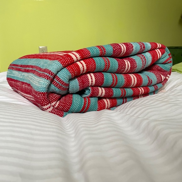 Vintage catalogne rag blanket, fits Queen bed. Striped, Red & Blue. - Picture 12 of 14